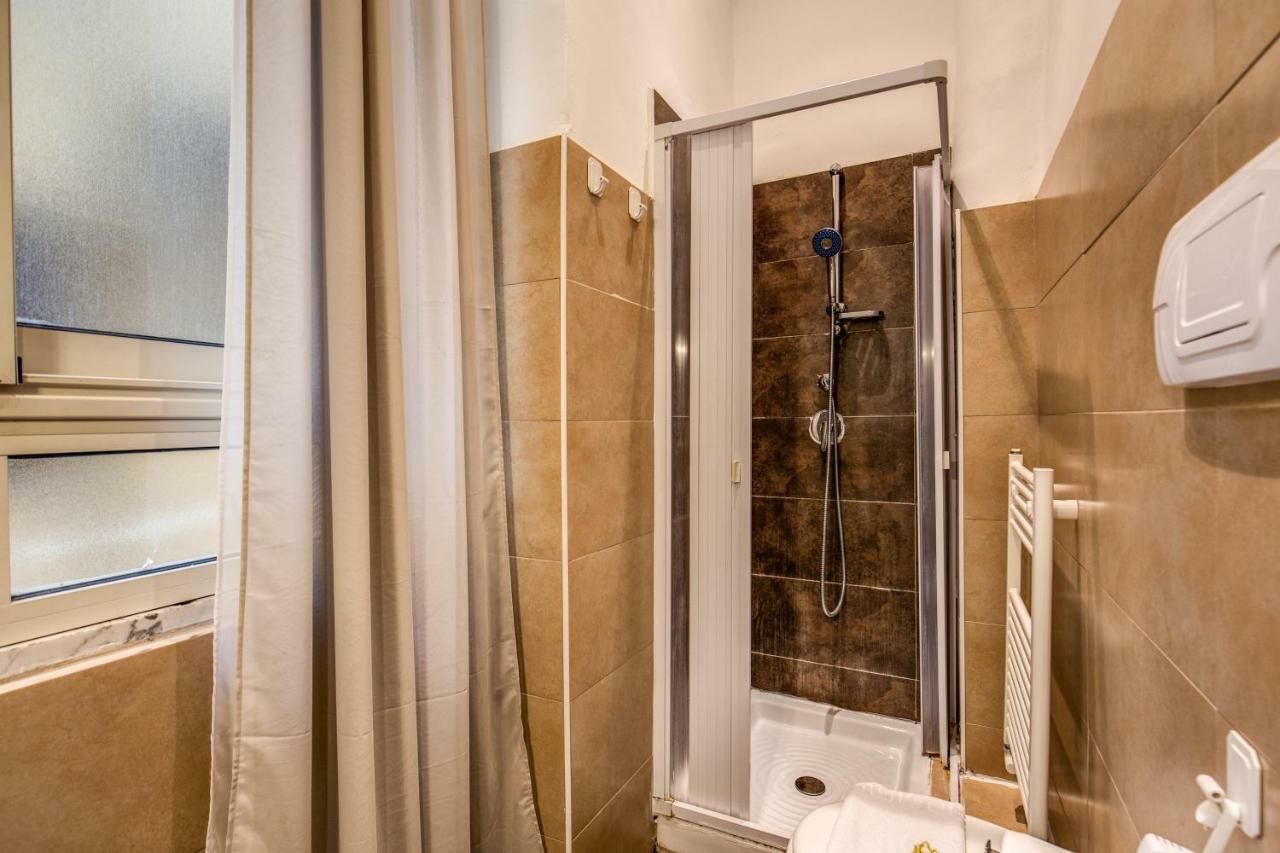 Guest House O Affittacamere La Civetta Di Trastevere B 罗马 外观 照片